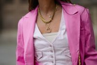 Gold chain necklace styling tips